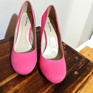 Pink! Pink pumps from Spring, size 9.